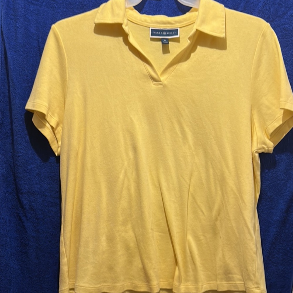 Women’s polo style top